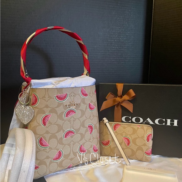 ❤️SOLD❤️❤️❤️Coach Town Bucket Bag Set - Picture 9 of 13